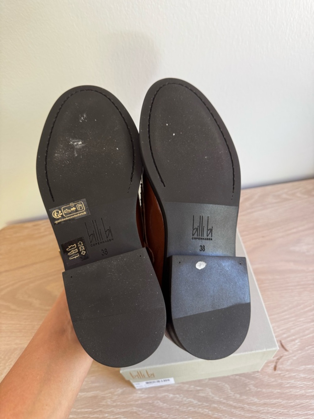 Women's Woven Leather Strap Loafers - Picture 4 of 5